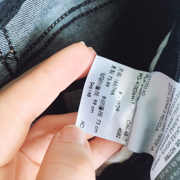 Denizen from Levi’s Cuffed Capris - Picture 8 of 8